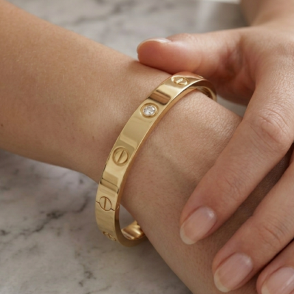 Golden Stone Bangle Bracelet for Girls | Trendy Women’s Fashion Jewellery