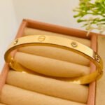 Zircon embedded handcuff bracelet in gift box